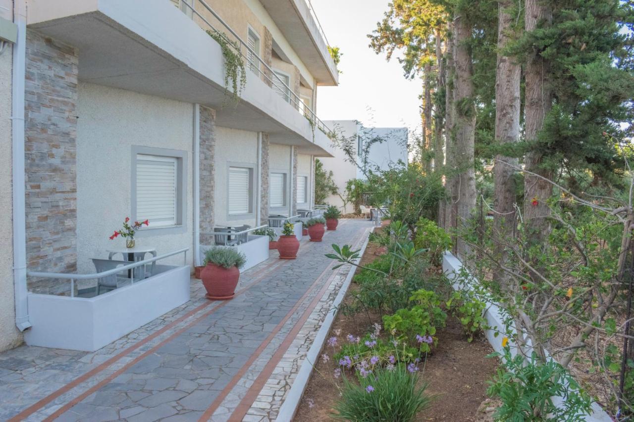 Stefanie Apartment Agia Marina (Crete)