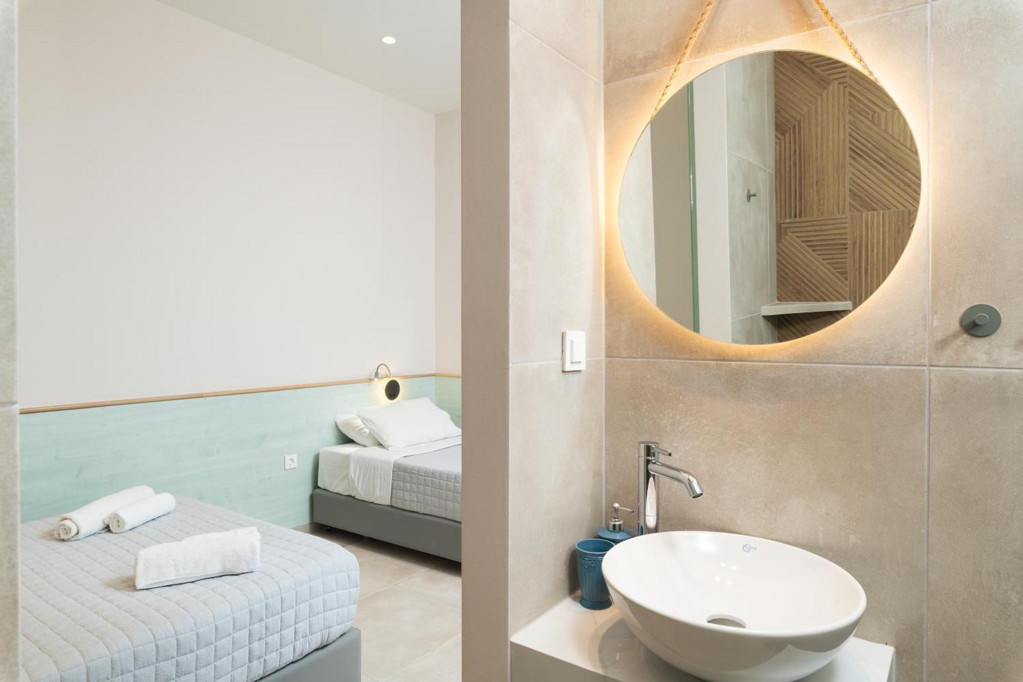 Stefanie Apartment Agia Marina (Crete)